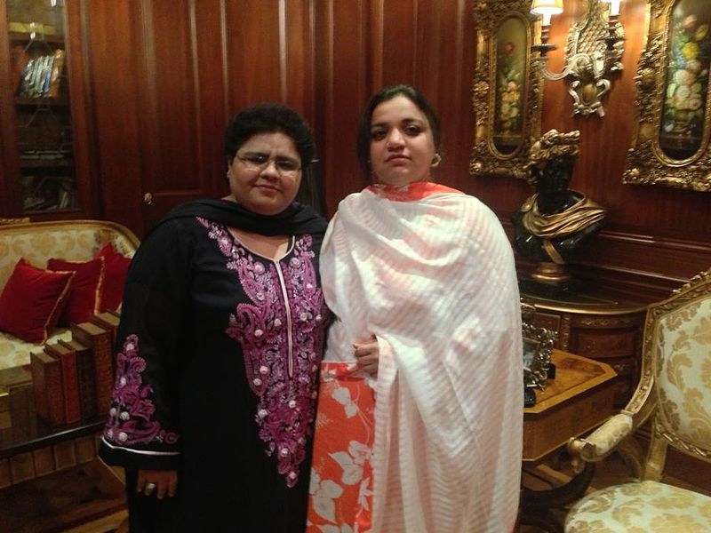 File:Shazia Manzoor with personal secretary mehwish..jpg