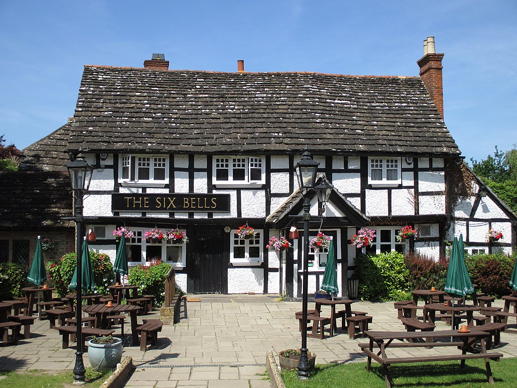 Creative Commons image of The Six Bells in Billingshurst
