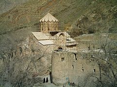 Conxuntu monásticos armenios d'Irán: Ilesia principal de San Stepanous