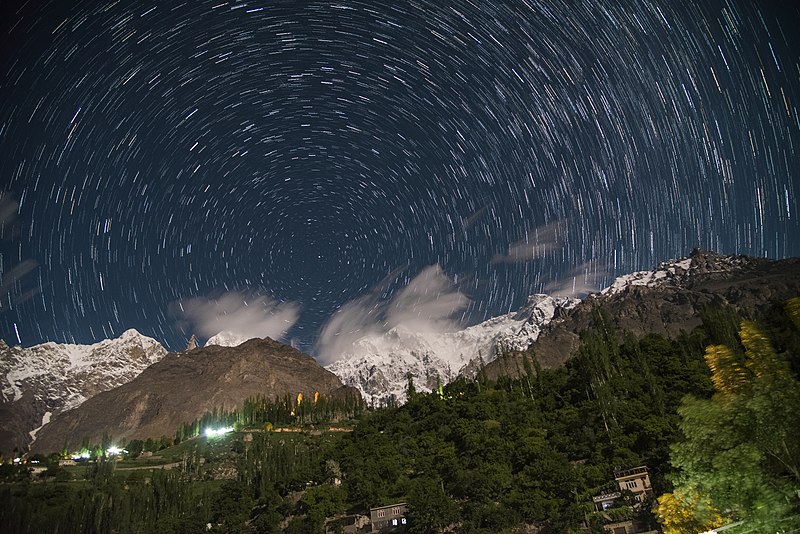 File:Star trails in Hunza.jpg