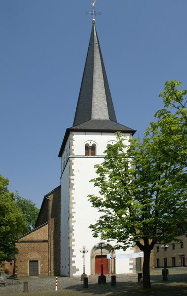 File:Stieldorf Kirche St. Margareta (02).png