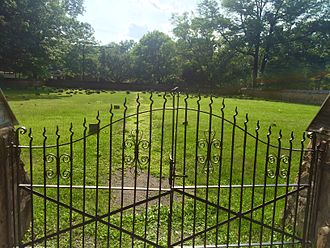 Stony Brook Cemetery.jpg