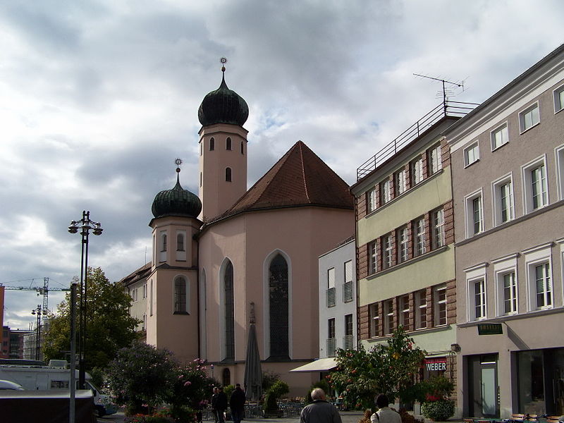 File:Straubing-ehemalige-Jesuitenkirche.jpg