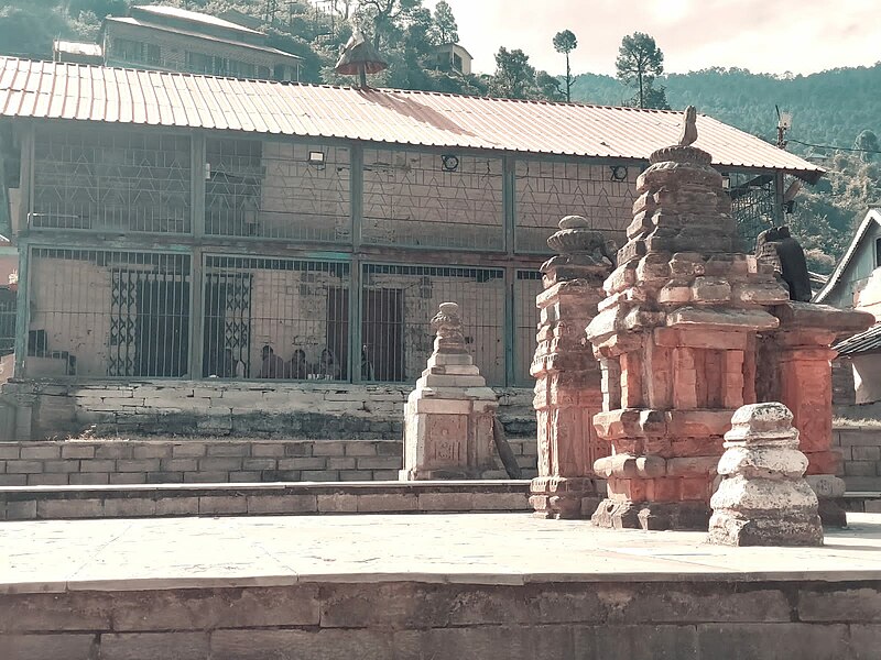 File:Structures in Mahasu Devta Temple complex.jpg