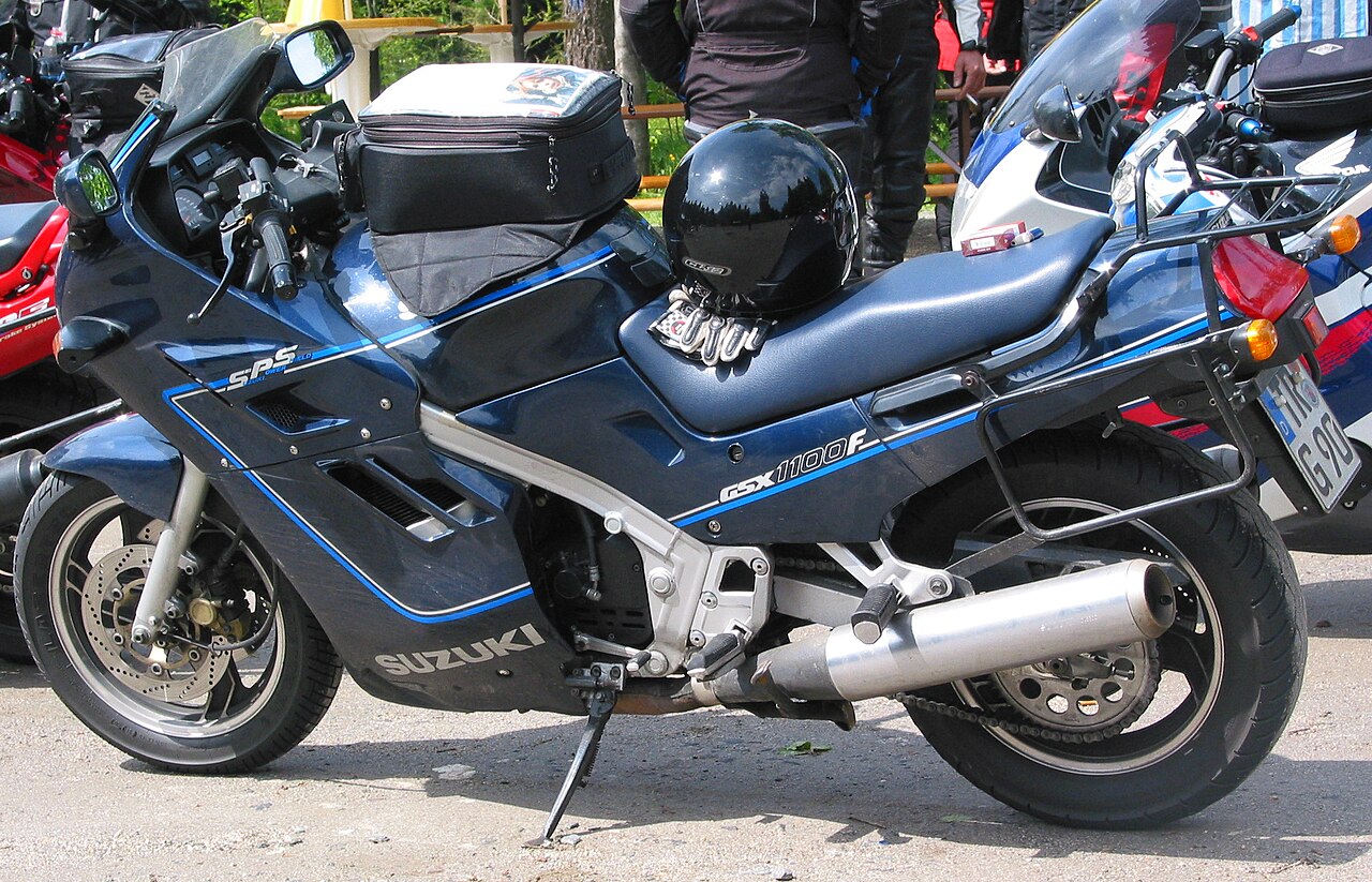 File:Suzuki GSX1100F 01.jpg - Wikimedia Commons