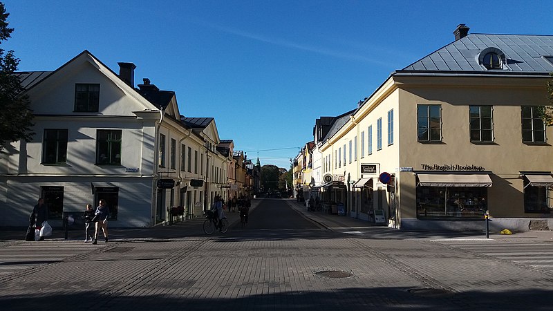 File:Svartbäcksgatan, sep 2018.jpg