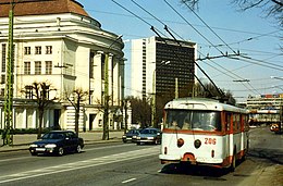 Tallinn,Estonia. TTTK Škoda 9Tr Trolleybus nr. 206. May 1996.jpg