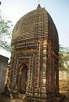 Tempel von Dewanji und seine angrenzenden Schreine in Hetampur