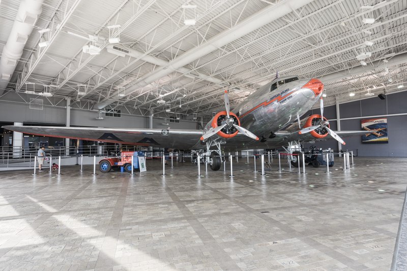 File:The Flagship Knoxville, a fully restored DC-3 aircraft at the American Airlines C.R. Smith Museum on the campus of the American Airlines Flight Academy, at the southern end of DFW International LCCN2015630847.tif