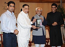 Wakil Presiden, Shri Mohd. Hamid Ansari merilis sebuah buku yang berjudul "My Name is Gauhar Jaan! – Kehidupan dan Waktu dari seorang Musisi", yang ditulis oleh Shri Vikram Sampath, di New Delhi pada April 08, 2010.jpg