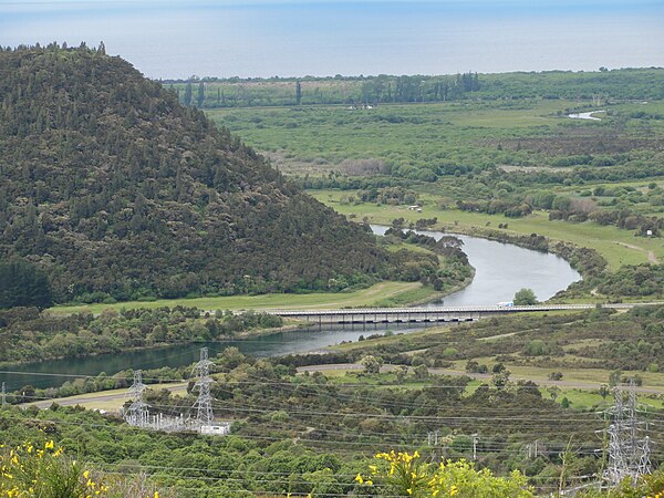 Tokaanu tailrace and SH41 bridge, 2011