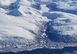 Tromsdalstinden-Aerial.jpg