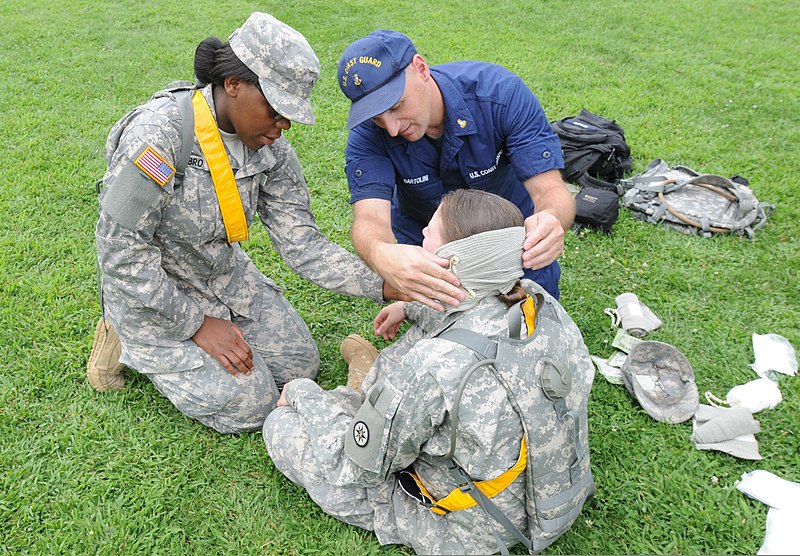 File:U.S. Soldiers with the 77th Sustainment Command receive instruction from Chief Petty Officer David Bartonlini, a U.S. Coast Guard health services technician, during combat lifesaver training Aug. 6, 2013 130806-A-NM908-001.jpg