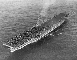 USS Wasp (CV-18) til sjøs i det vestlige Stillehavet 6. august 1945 (80-G-261904).jpg