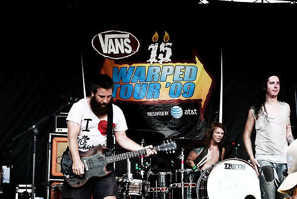 Underoath performing on the 2009 Warped Tour.
