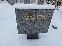 Symbolický hrob na Čestném pohřebišti na Ďáblickém hřbitově v Praze