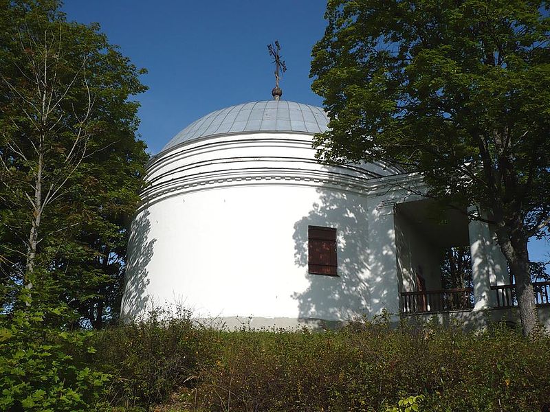 File:Varakļānu Sv. Viktora katoļu kapela 2009-08-14.jpg