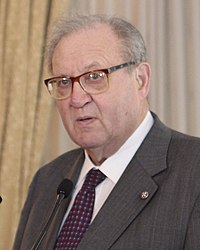 Visita de Estado de su Alteza Emenentísima, El Principe Frey Mattew Festing,Gran Maestre de la Soberana Orden de Malta. - 25051148135 (cropped).jpg