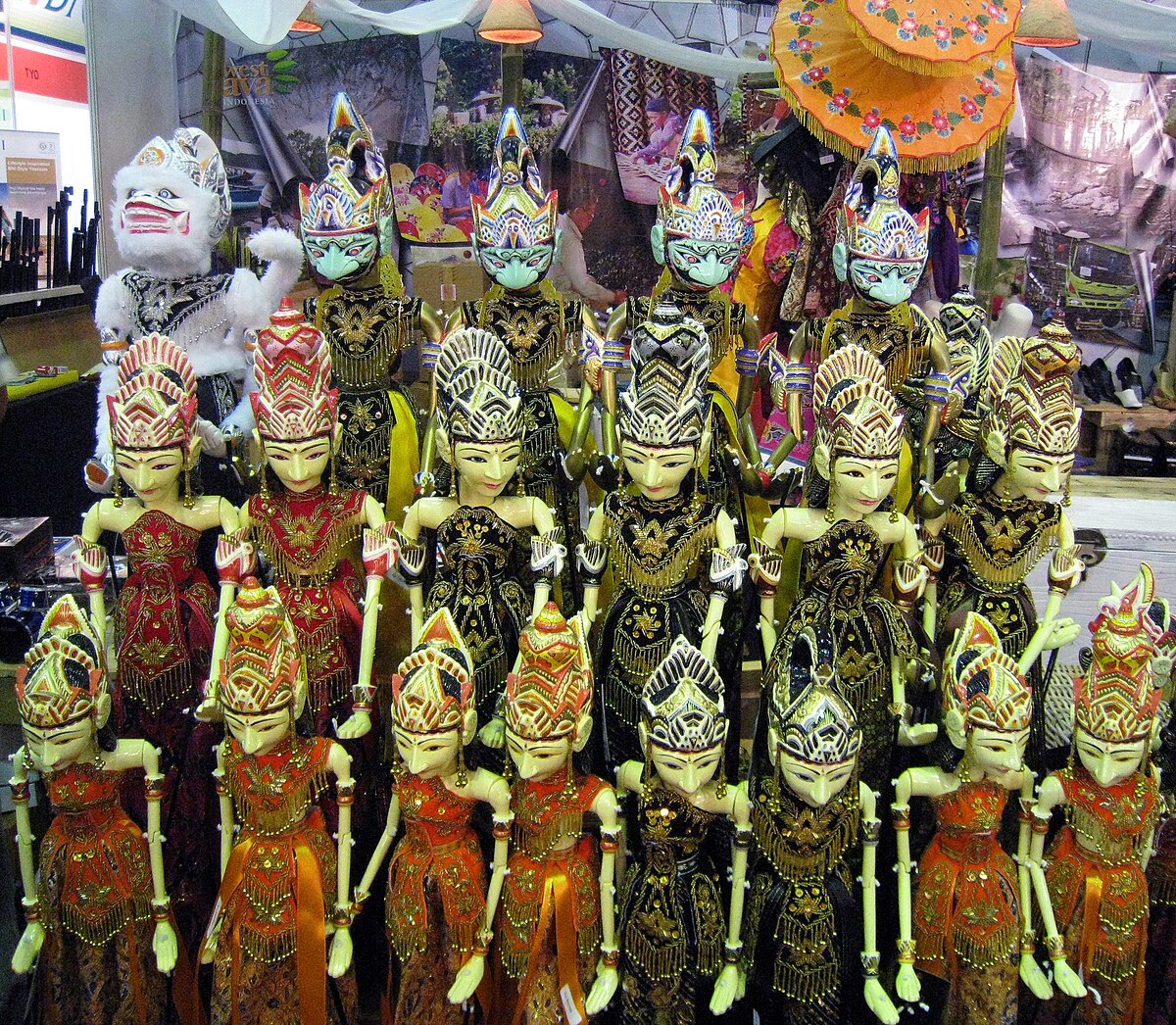 File Wayang Golek Sunda PRJ 2 jpg Wikimedia Commons