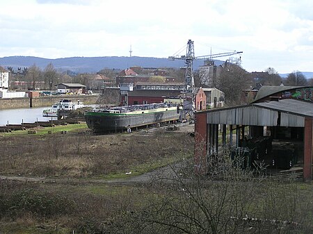 Weserwerft minden mit schiff