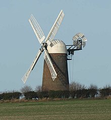 Sails and fantail Wilton2.jpg