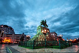 Monumentti Bogdanovі Khmelnitsky Square.jpg