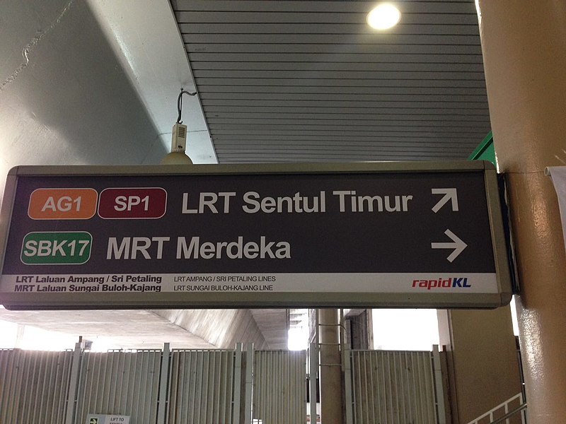 File:170718 Station signage at Plaza Rakyat.jpg