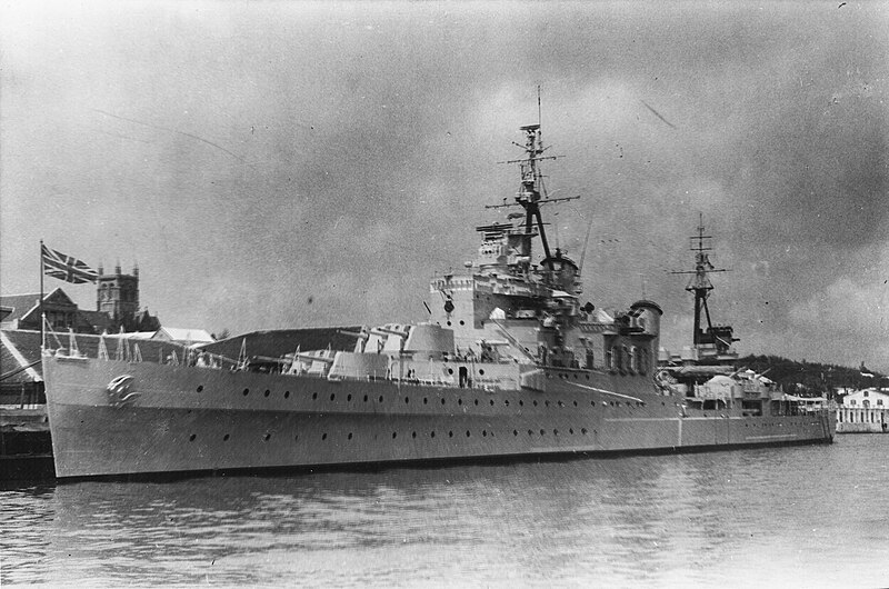 File:1948-06-10 HMS Sheffield at City of Hamilton in Imperial fortress colony of Bermuda for King's Birthday ceremony.jpg