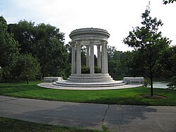 Science chrétienne : tombe de Mary Baker Eddy