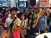 台北電腦應用展，人人為贈品所吸引。