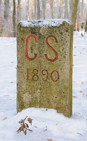 Détail de la borne des Trois puissances. "CS" veut dire "Confédération Suisse". Cette borne date de 1890.