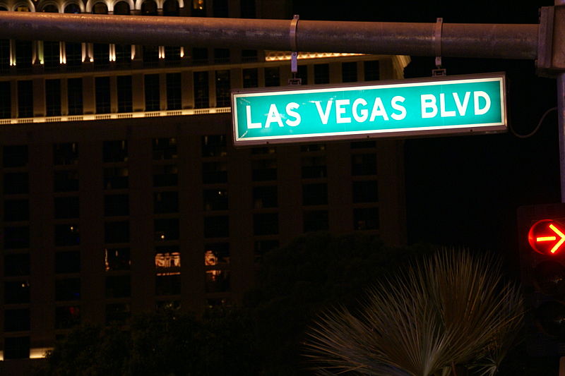 File:2012.09.08.202504 Road sign Las Vegas Blvd Las Vegas Nevada.jpg