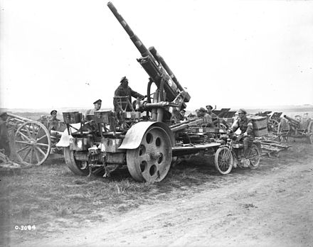 World War I British Empire troops with a captured, German 8.8 cm Flak 16 anti-aircraft cannon, August 1918