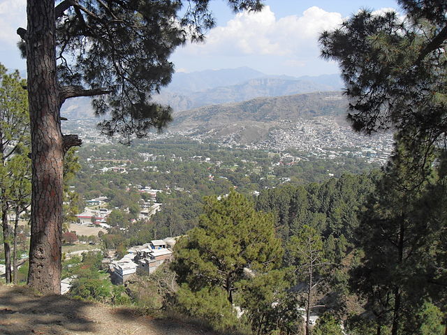 Vista de Abbottabad das Colinas de Shimla