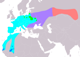 A hegyi csíkosfejű nádiposzáta elterjedési területe   költőhely (nyáron)   költözési útvonal   telelőhely   költözési útvonal (valószínűleg)   valószínűleg kihalt