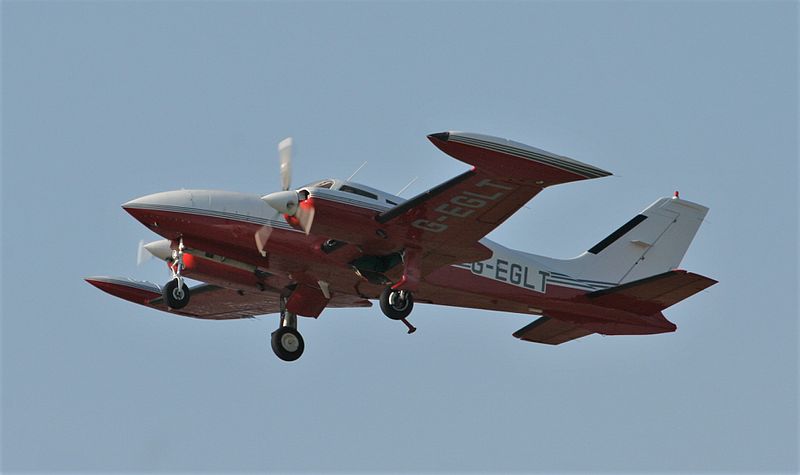 File:Air Atlantique G-EGLT Cessna 310R Coventry(2) (24518954544).jpg