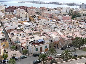 A Cidade Velha e o porto de Almeria