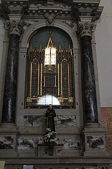 Altare av reliker