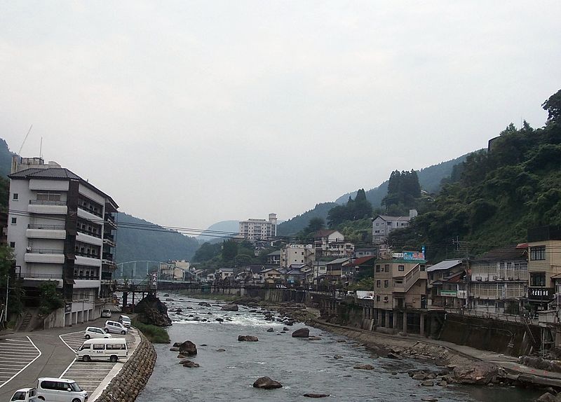 File:Amagase Onsen 04.jpg