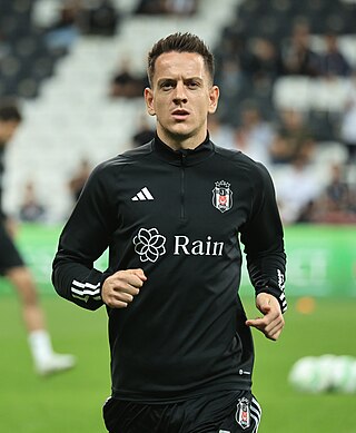 <span class="mw-page-title-main">Amir Hadžiahmetović</span> Bosnian footballer (born 1997)