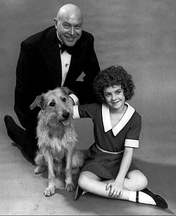 Reid Shelton és Andrea McArdle az Annie c. musicalben (1977)