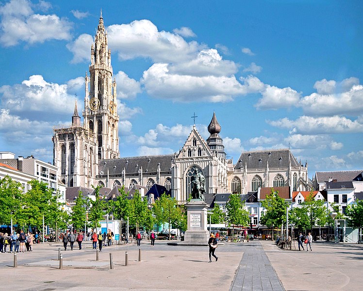 Dosiero:Antwerpen, Liebfrauenkathedrale.jpg