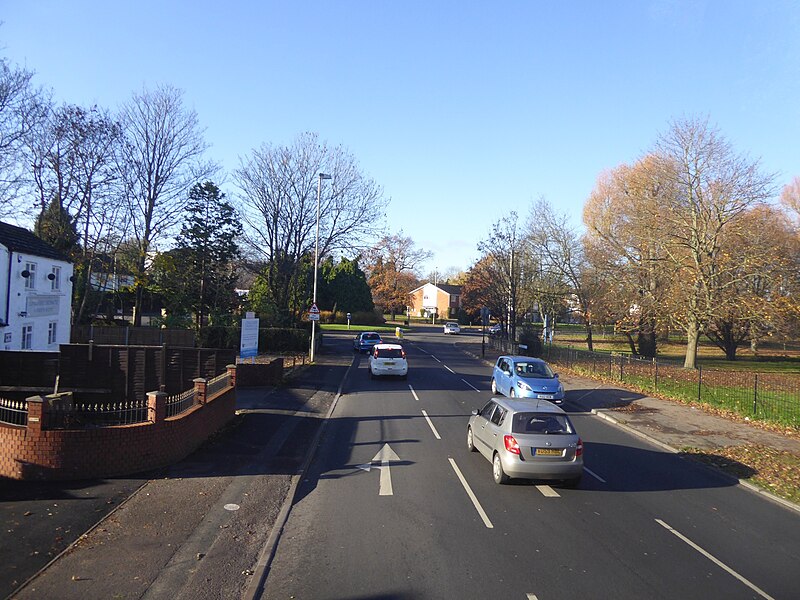 File:Approaching Cole Bridge on Cheltenham Road - geograph.org.uk - 5234874.jpg