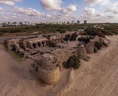 איך מגיעים באמצעות תחבורה ציבורית  למצודת אשדוד-ים? - מידע על המקום