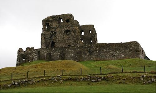 Auchindouncastle3.jpg