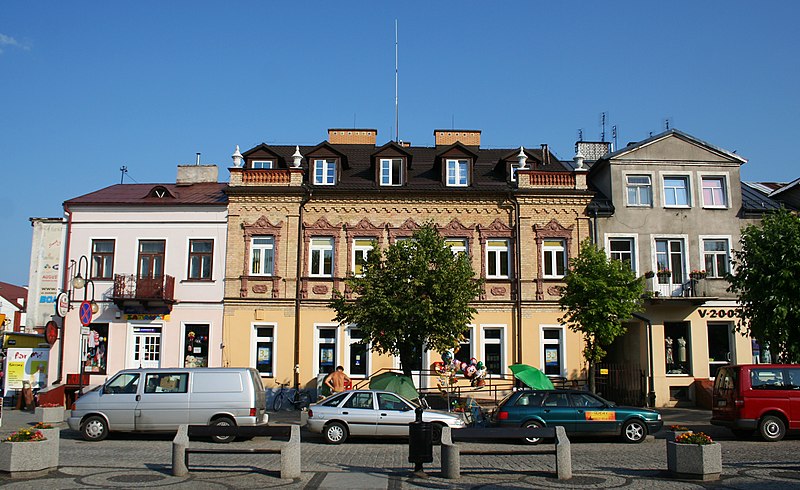 File:Augustów rynek kamienica 18.07.2009 p.jpg