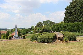 La place du monument.