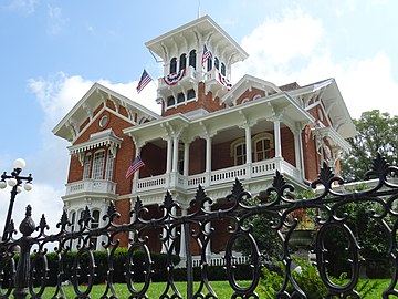 Belvedere Mansion is the finest and largest mansion in Galena. Built in 1857 for Joseph Russell Jones, influential Civil War patriot.