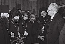 President Yitzhak Ben-Zvi with leaders of the Israeli Greek and Russian Orthodox, Armenian, Coptic and Maronite Churches in 1958 Ben Zvi - Christian leader Israel 1958.jpg