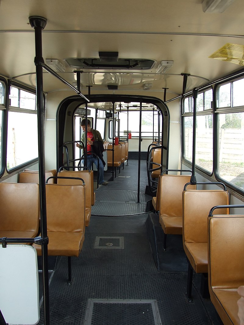 File:Brno, Řečkovice, autobus Ikarus 280 III.JPG - Wikimedia Commons